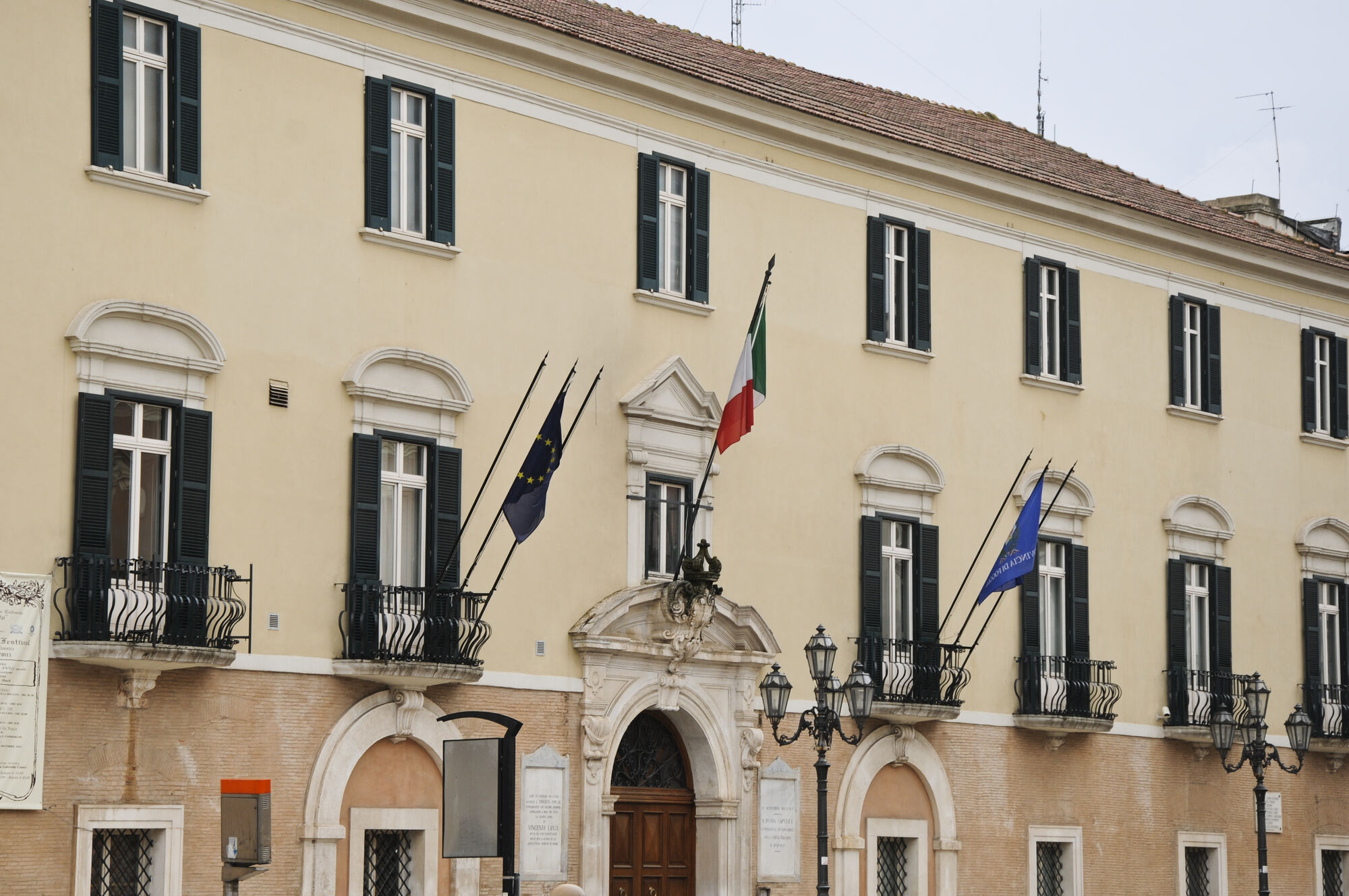 Palazzo Dogana, edificio storico di Foggia, sede della Provincia e della Galleria provinciale di arte moderna.