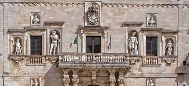 Il Palazzo Ducale di San Cesario di Lecce, sede del Comune e del Museo civico di Arte contemporanea.